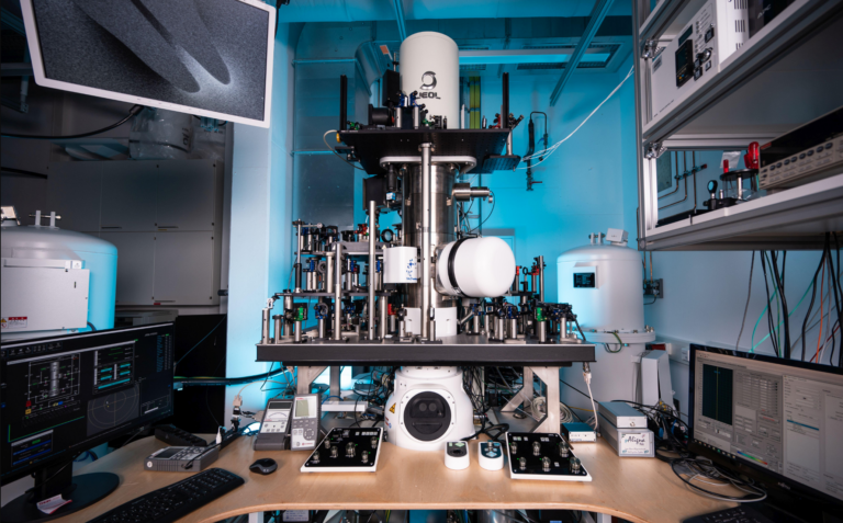 Fastest Electron Microscope (Attosecond Resolution) Films Interactions of Light and Matter